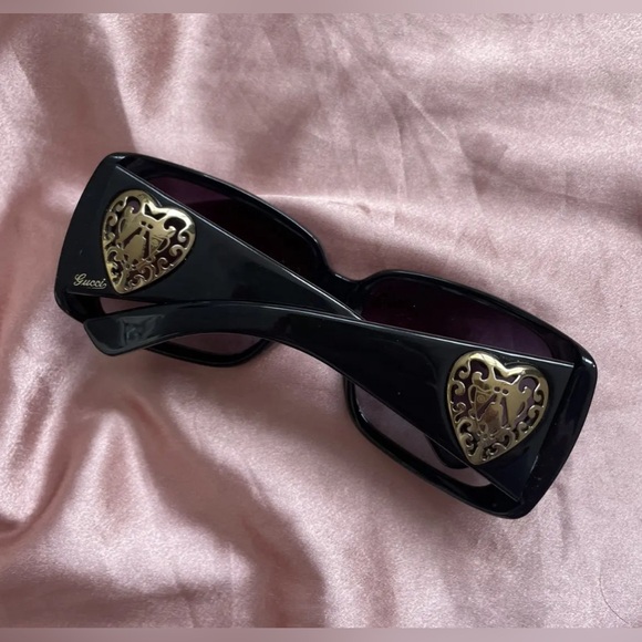 Gucci Black Sunglasses with Heart Gold Details - Picture 1 of 7